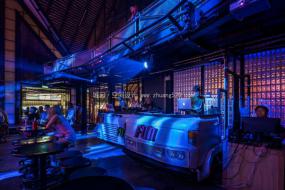 最新美式风格酒吧设计装饰效果图片