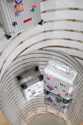 服装零售店装潢效果图片