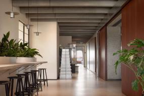 大型办公室布局装潢图片