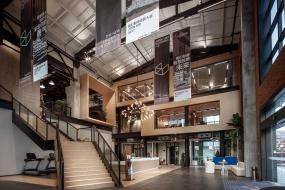 高端大型办公室布局装修图片