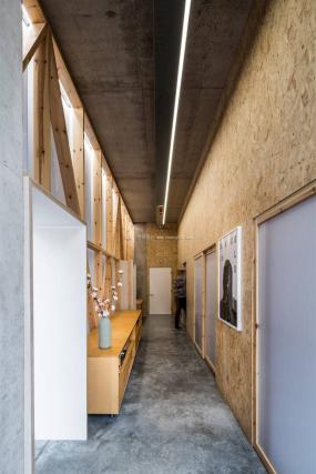 大型办公室布局装饰效果图片