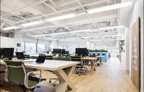 最新白色办公室装饰效果图