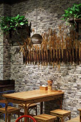 最新特色面馆设计装饰效果图片