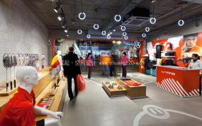 高级服装店装饰设计效果图片