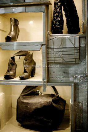 最新服装专卖店设计装饰效果图