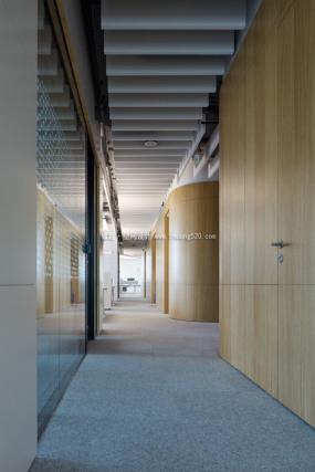 中高端办公室装修设计效果图