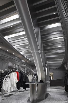 2019年外贸服装店装修效果图