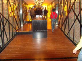 红酒餐厅设计装潢图片