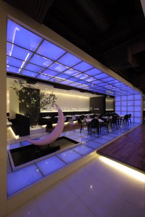 最新咖啡西餐厅设计装饰效果图片