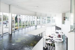 极简风格办公室设计装潢图片