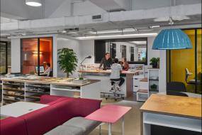 极简风格办公室装修图片