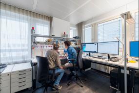 最新温馨办公室布置设计装饰效果图片