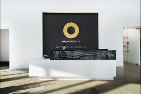 极简风格办公室设计装饰图片