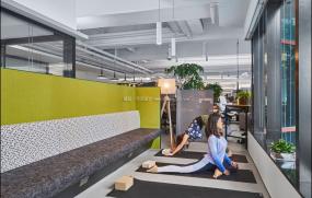 极简风格办公室装修实物图片