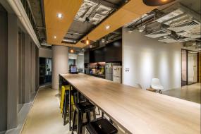 简洁办公室装饰设计效果图