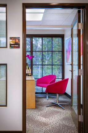 明亮办公室设计装饰效果图片