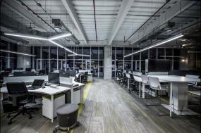 现代个性办公室装潢效果图