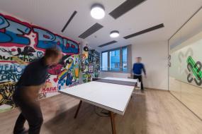 最新销售公司办公室效果图