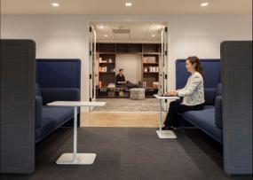 外包公司办公室装修设计效果图