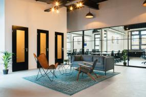 总部办公室装修高清图片