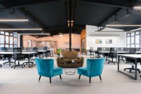 总部办公室装修高清效果图