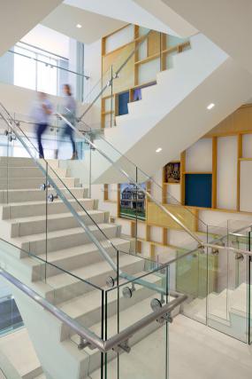 高端食品公司装修图片