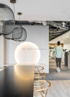 财务公司办公室装修效果图