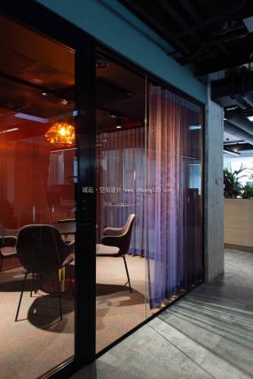 跨国公司办公室装潢效果图