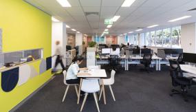 最新租赁公司办公室设计装饰效果图片