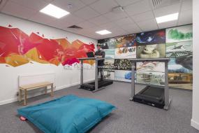 保健品公司设计装潢图片