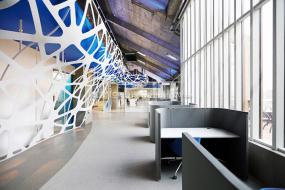 高端旅游公司装修图片