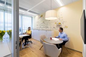 最新上海影视公司装饰实景图