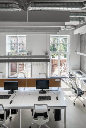 网络游戏公司装修图片