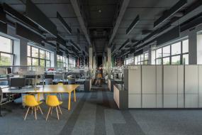 投资顾问公司设计装饰图