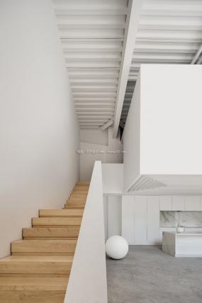 最新机电公司办公室设计装饰效果图片