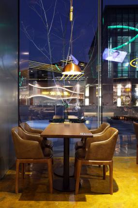 特色甜品店设计装饰图