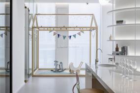 高端简约美发店装修图片