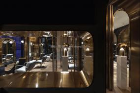 高端潮流美发店装修效果图