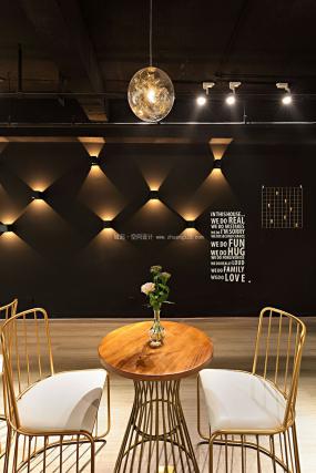 国外美发店装潢效果图片