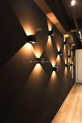 2019年国外美发店装修效果图