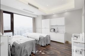 连锁美发店装修实物图片