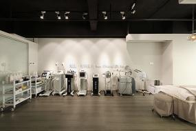 最新国外美发店设计装修图片