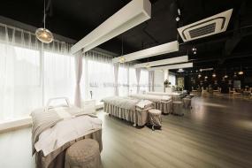 最新国外美发店设计装饰效果图