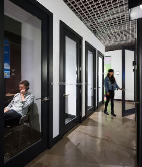 最新科技办公室装饰效果图