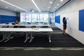 香港办公室设计装饰图