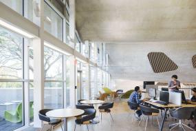 高端创客办公室装修图片