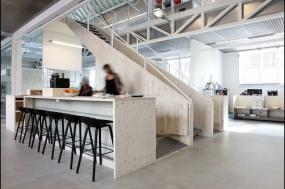 机电办公室装修实物图片