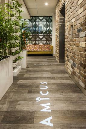 物流办公室装修高清图片