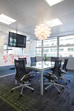 最新机电办公室装饰实景图