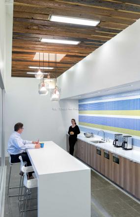 机电办公室设计装修效果图片